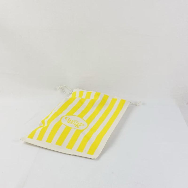 Yellow-gift-bag-timelapse